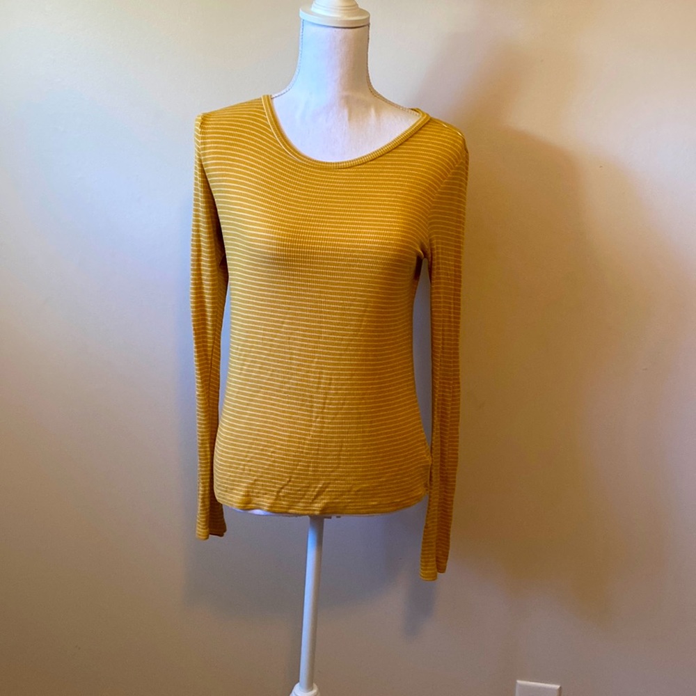 American Eagle ribbed long sleeve shirt